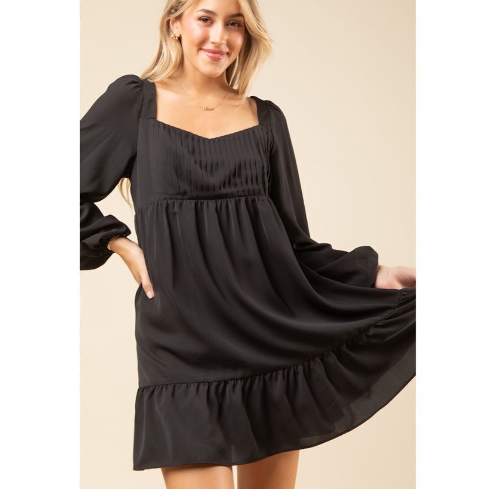 New The Eryn Black Pleated Tie Back Mini Dress size small